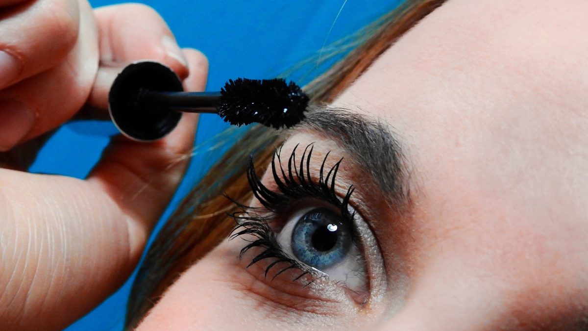 Wie schminkt man Mascara richtig?